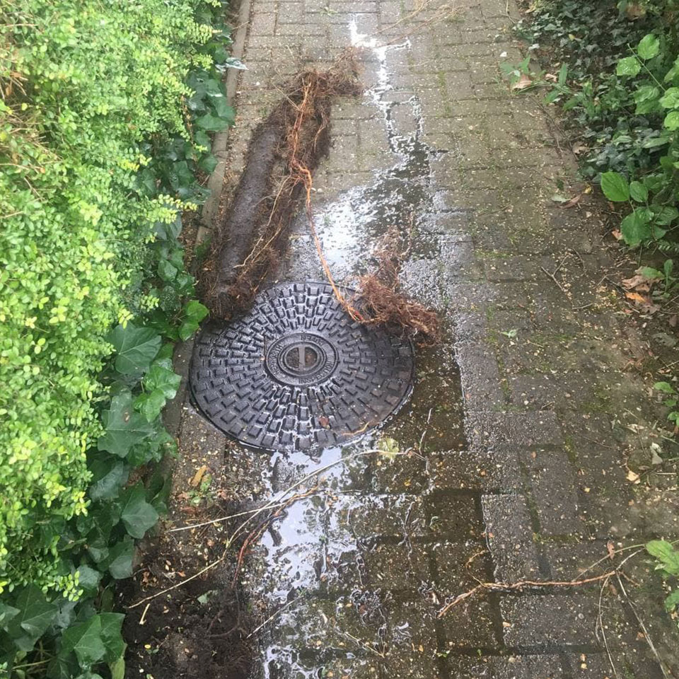 overflowing-drain